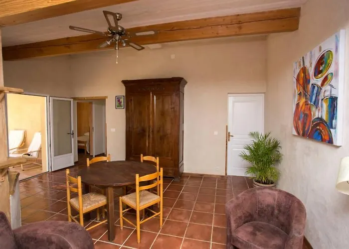 Prázdninový dům L'arbre A Soleil